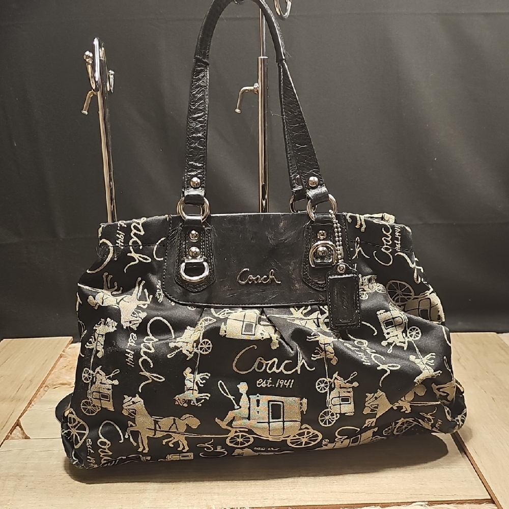 Coach Black and Cream Printed Shoulder Bag